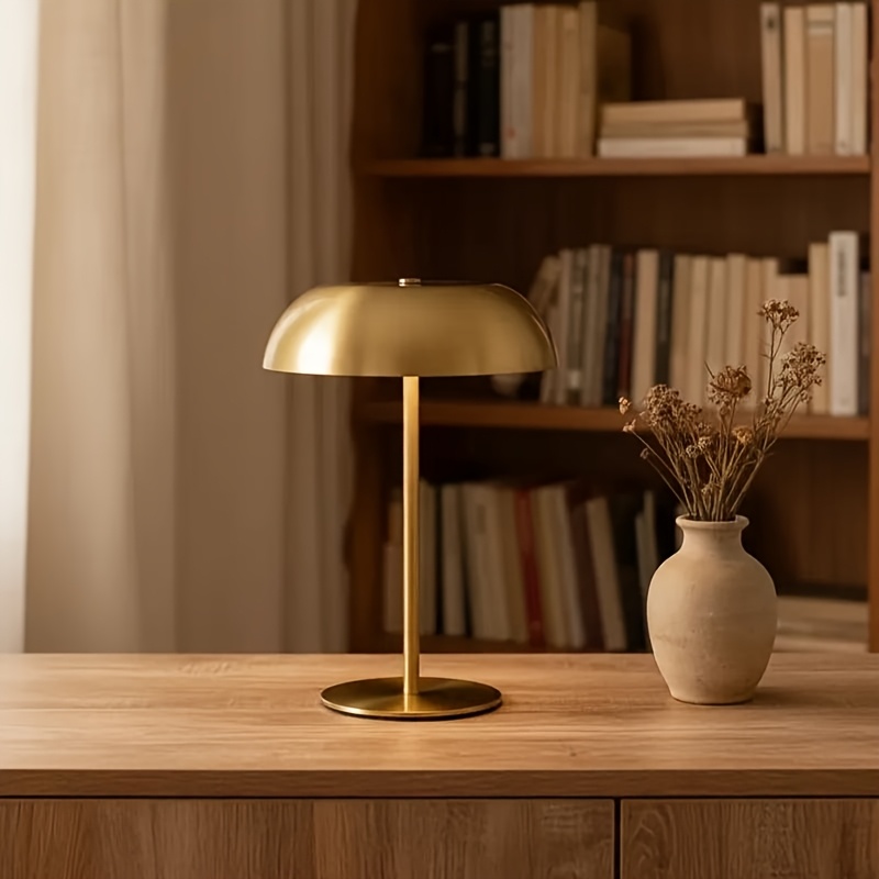 مصباح طاولة معدني بتصميم فطر ع - مراجعة Led Desk Light Usb وسعره