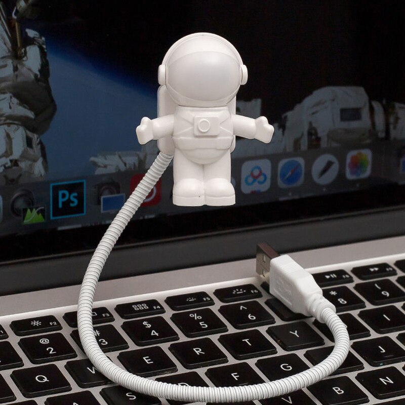 مصباح ليلي على شكل رائد فضاء ب - مراجعة Led Desk Light Usb وسعره
